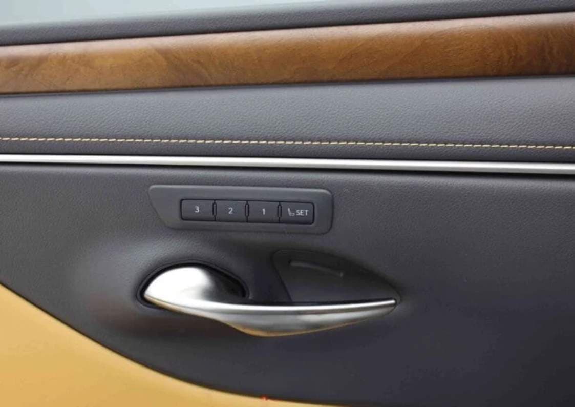 2025 لكزس ES - view 13