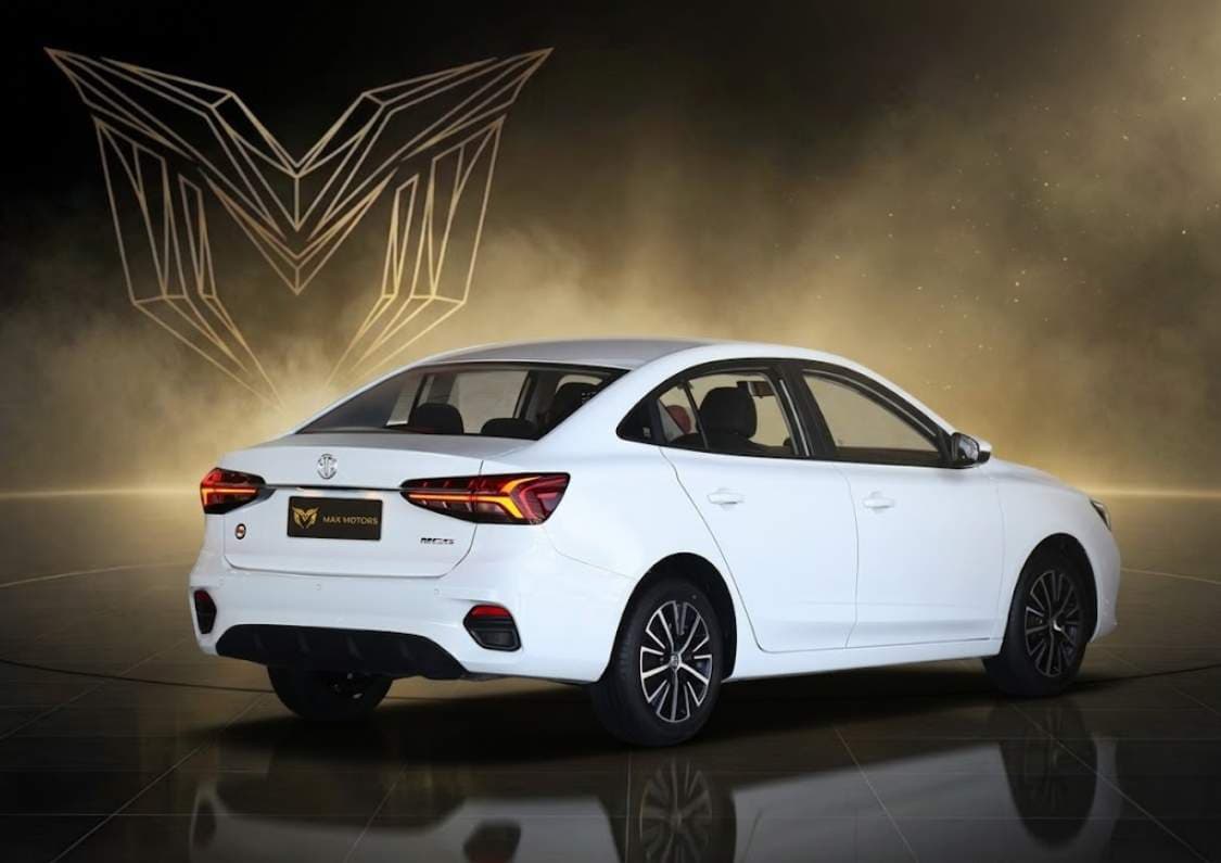 2025 MG 5 - view 3