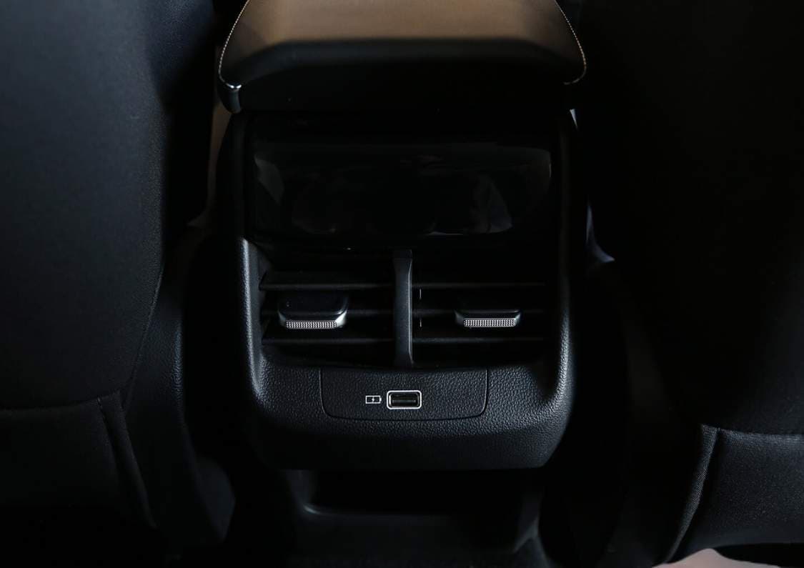 2025 MG 5 - view 7