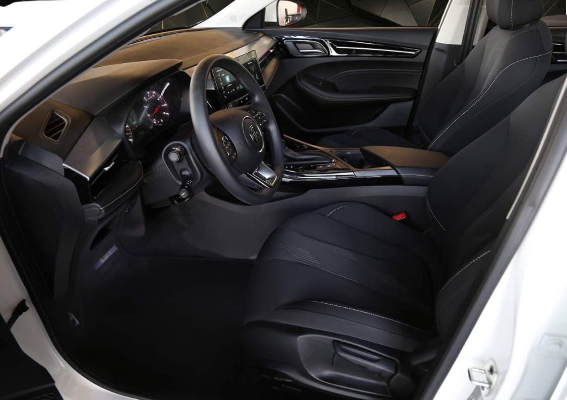 2025 MG 5 - view 9