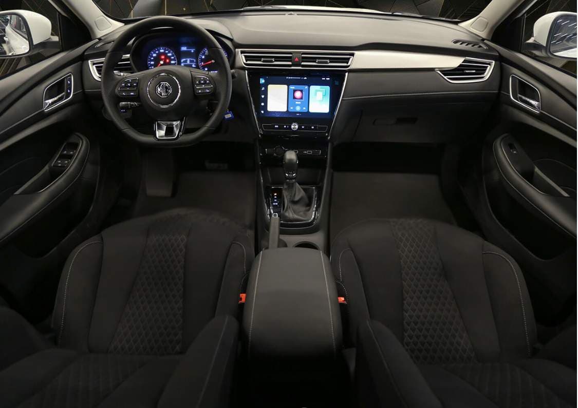 2025 MG 5 - view 5