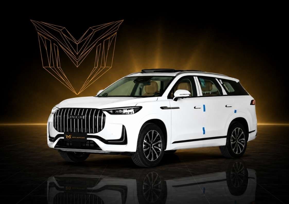 شيري J8