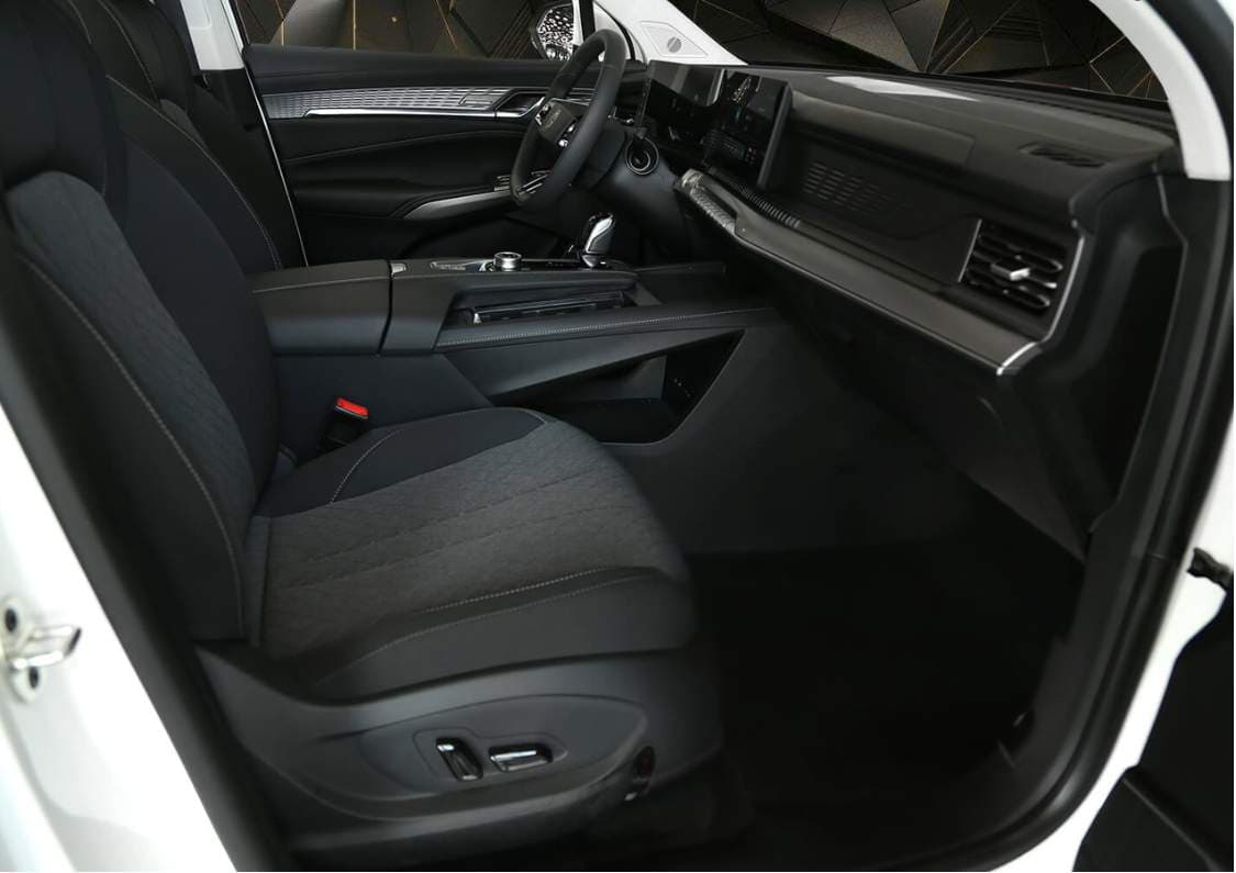 2025 MG RX9 - view 8