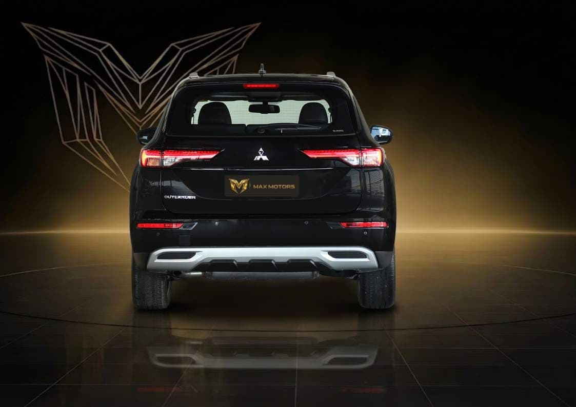 2025 ميتسوبيشي اوتلاندر - view 3