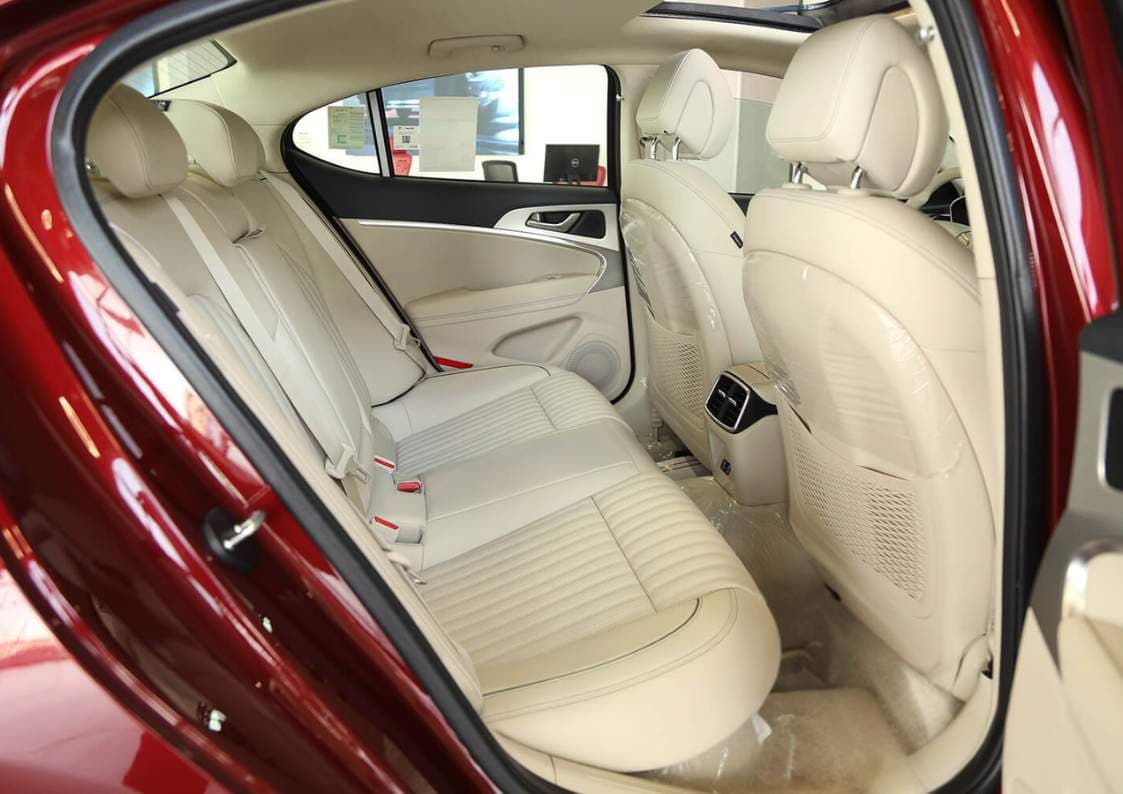 2025 جينسيس G70 - view 15