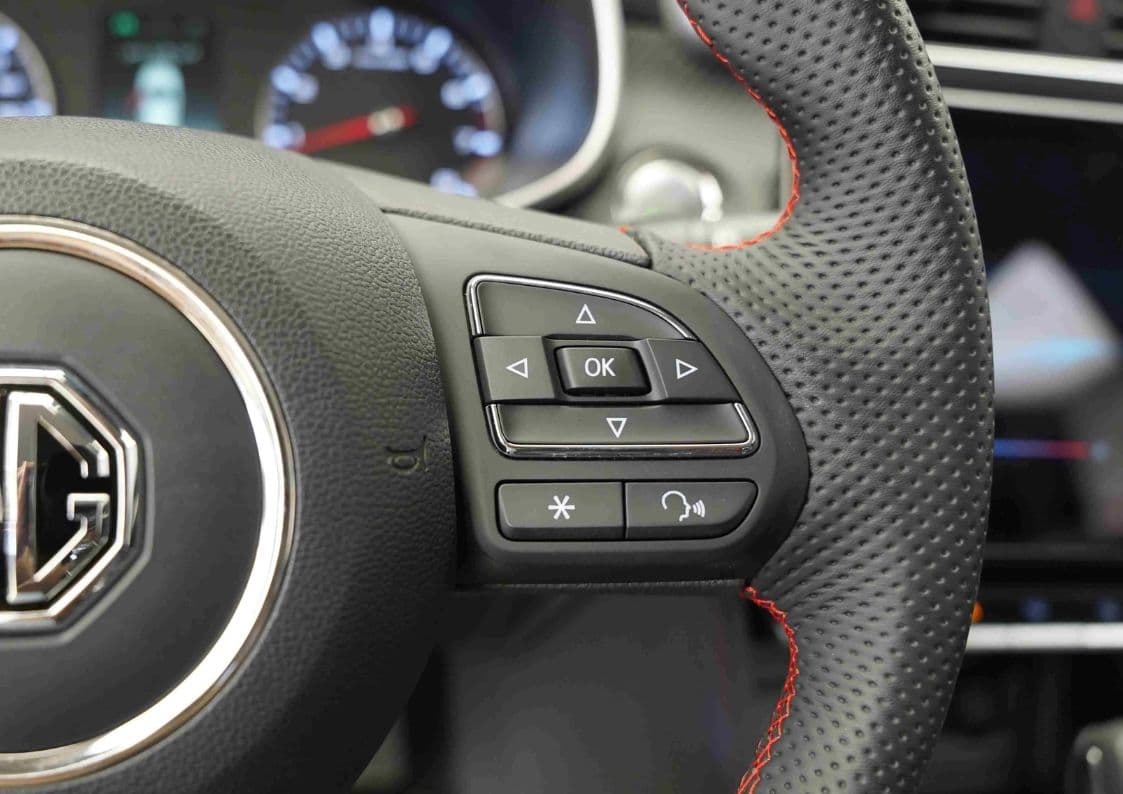 2025 MG ZS - view 9